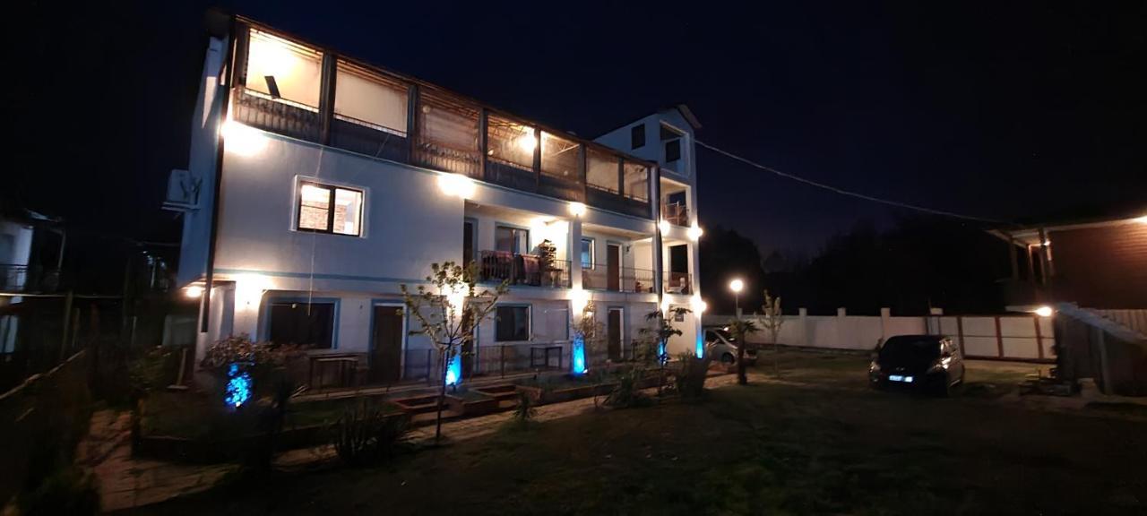 Apsa Butik Hotel Сухуми Екстериор снимка