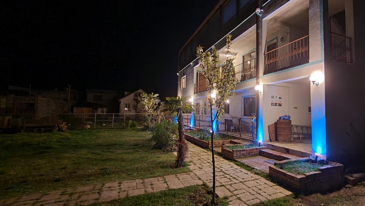 Apsa Butik Hotel Сухуми Екстериор снимка