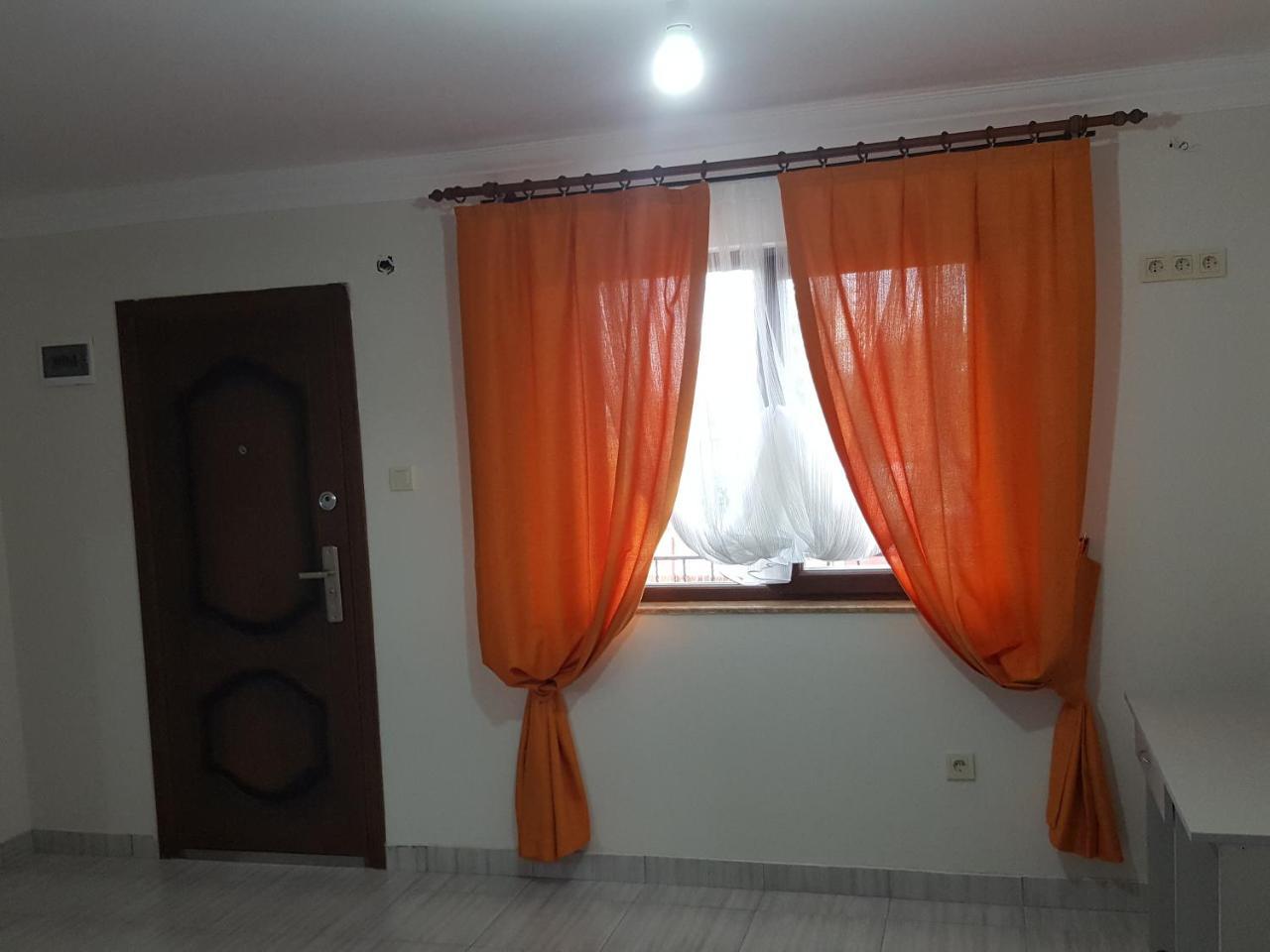 Apsa Butik Hotel Сухуми Екстериор снимка